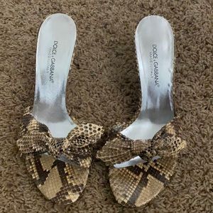 Dolce & Gabbana Size 7 Sandals